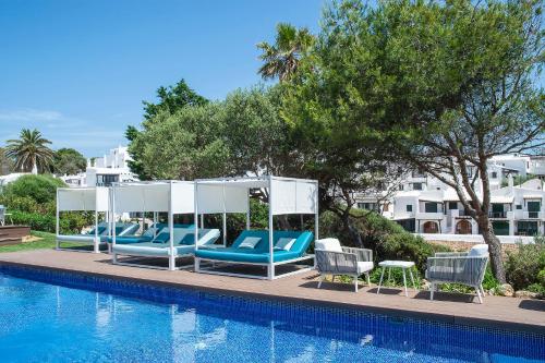 Piscina, Menorca Binibeca by Pierre & Vacances Premium Adults Only in Menorca Piscina, Menorca Binibeca by Pierre & Vacances Premium Adults Only in Menorca