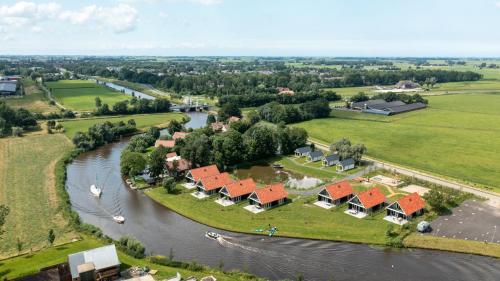 Pod huisje met hottub in Dokkum binnen de Bolwerken Pod huisje met hottub in Dokkum binnen de Bolwerken