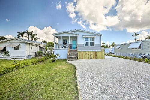 Fort Myers Retreat with Grill about 1 Mi to Beach! near Port Sanibel Marina Fort Myers Retreat with Grill about 1 Mi to Beach! near Port Sanibel Marina