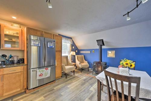 Cozy Getaway - 10 Miles to Mount Wachusett Skiing! in Leominster Cozy Getaway - 10 Miles to Mount Wachusett Skiing! in Leominster