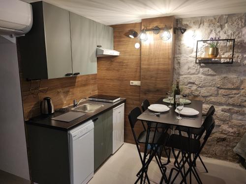 Konyha, Carol Rooms in Trogir Old Town Konyha, Carol Rooms in Trogir Old Town