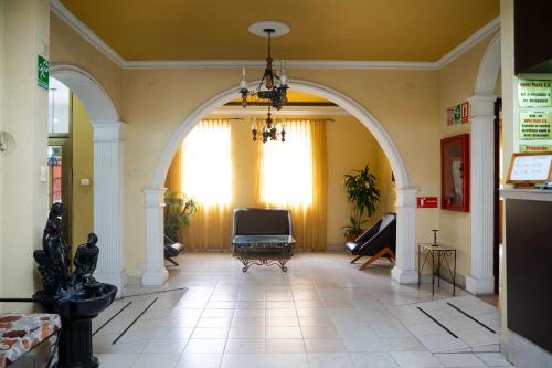 Vista exterior, Hotel Plaza CA in Merida Vista exterior, Hotel Plaza CA in Merida