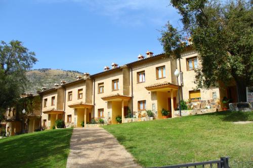 Apartamentos Residencial Los Robles