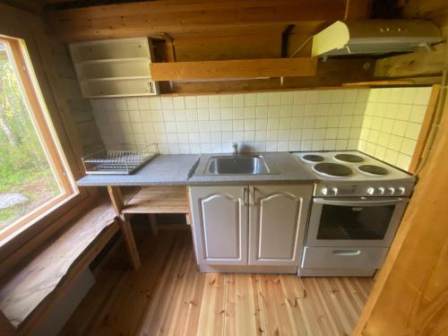 Loma-asunto tunturimaisemassa in Raattama Loma-asunto tunturimaisemassa in Raattama