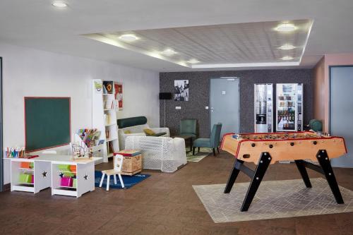 Αίθουσα υποδοχής, Adagio Access Poitiers Aparthotel in Πουατιέ Αίθουσα υποδοχής, Adagio Access Poitiers Aparthotel in Πουατιέ
