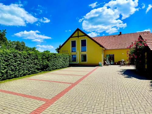ทางเข้า, Penzion Sarton in ซนอยโม ทางเข้า, Penzion Sarton in ซนอยโม