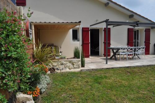 Gite de Famille avec Jacuzzi, location longue ok in Narrosse Gite de Famille avec Jacuzzi, location longue ok in Narrosse