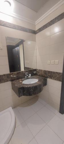 Bathroom, فندق ربوة الصفوة Rabwah Al Safwa Hotel 7 in Bani Abdul Ashal Bathroom, فندق ربوة الصفوة Rabwah Al Safwa Hotel 7 in Bani Abdul Ashal