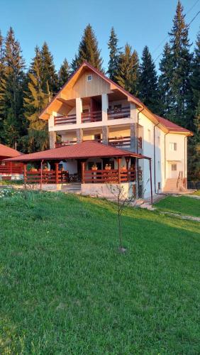 المنظر الخارجي, Pensiunea Mădălina (Pensiunea Madalina) in Durau المنظر الخارجي, Pensiunea Mădălina (Pensiunea Madalina) in Durau