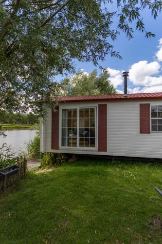 Chalet bij camping Kreekzicht in Groede Chalet bij camping Kreekzicht in Groede