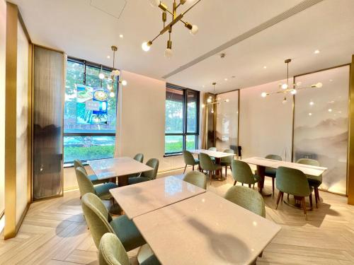 Restaurant, Sincere Residence Changfeng in Putuo and Changfeng Park Restaurant, Sincere Residence Changfeng in Putuo and Changfeng Park