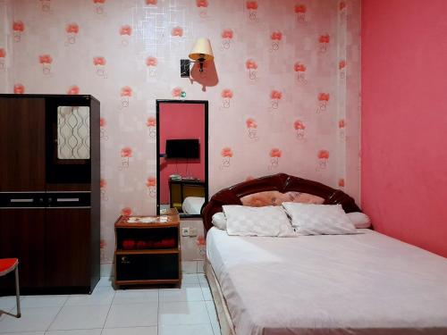 Hotel Rosichan Bau Bau Mitra RedDoorz in Baubau Hotel Rosichan Bau Bau Mitra RedDoorz in Baubau