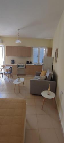 Nicol's apartment near Syros Island National Airport Nicol's apartment near Syros Island National Airport