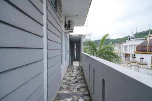 RedDoorz Syariah near RS Awal Bros Batam near Pura Agung Amerta Buana RedDoorz Syariah near RS Awal Bros Batam near Pura Agung Amerta Buana