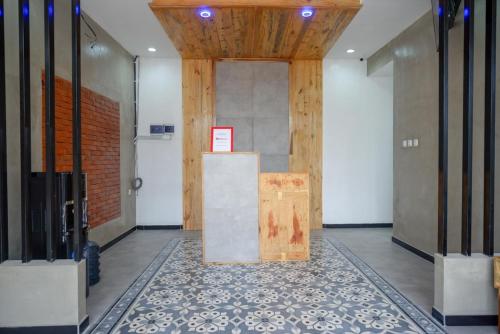 Lobby, RedDoorz @ Klaten City in Klaten Lobby, RedDoorz @ Klaten City in Klaten