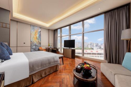 Longzhuda International Hotel in Zhuhai Longzhuda International Hotel in Zhuhai