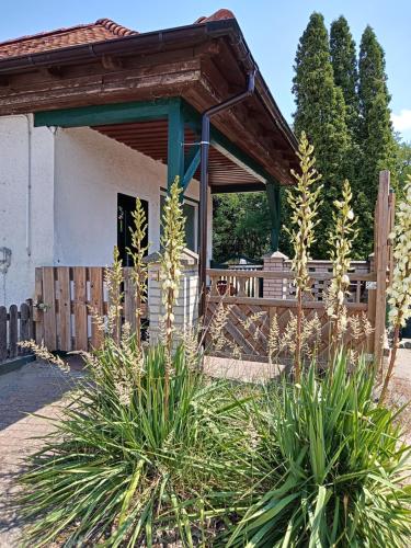 Ferienhaus mit Terrasse in der Uckermark in Milmersdorf Ferienhaus mit Terrasse in der Uckermark in Milmersdorf