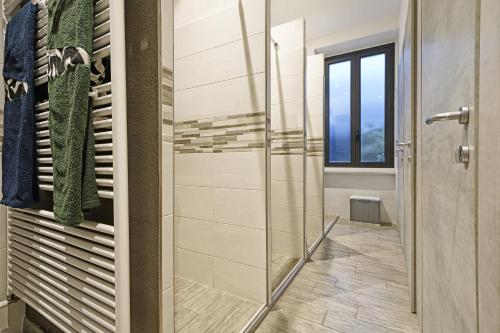 Bagno, "La Locanda" Campione del Garda in Tremosine Bagno, "La Locanda" Campione del Garda in Tremosine