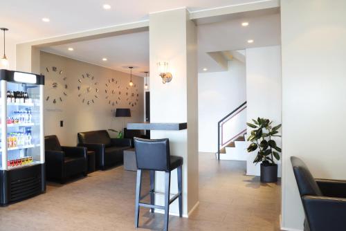 Előcsarnok, Fosshotel Vestfirdir (Westfjords) in Patreksfjordur Előcsarnok, Fosshotel Vestfirdir (Westfjords) in Patreksfjordur