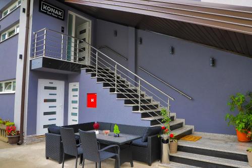 Erkély/terasz, Konak kod Hame in Bihac Erkély/terasz, Konak kod Hame in Bihac
