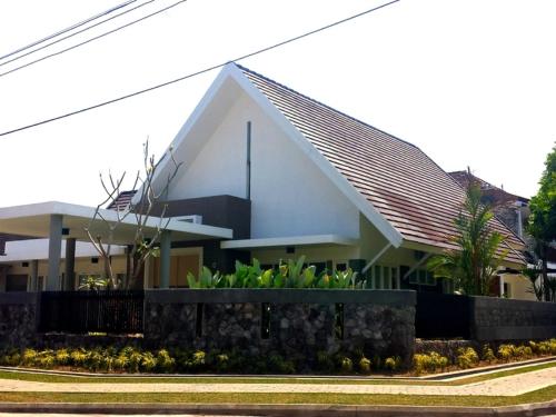 Rumah Kesemek 10, Malang Rumah Kesemek 10, Malang