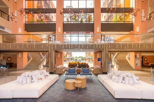 Vestíbulo, Hotel Jurere Beach Village - OFICIAL in Florianopolis Vestíbulo, Hotel Jurere Beach Village - OFICIAL in Florianopolis