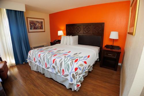 Garnet Inn & Suites in Orlando (FL) Garnet Inn & Suites in Orlando (FL)