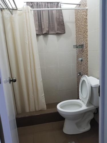 Bathroom, Casita Mia - Guest House for 11pax with WIFI, NETFLIX, YOUTUBE in Malolos Bathroom, Casita Mia - Guest House for 11pax with WIFI, NETFLIX, YOUTUBE in Malolos