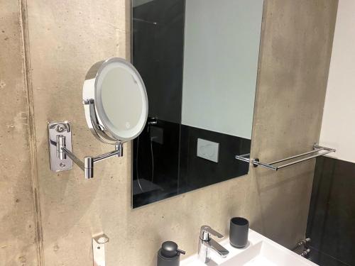 Bathroom, Hotel Hofmeisterhaus - Self Check-in in Gangkofen Bathroom, Hotel Hofmeisterhaus - Self Check-in in Gangkofen