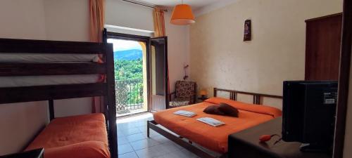 Guestroom, Al Cuore del Borgo in Castelmezzano Guestroom, Al Cuore del Borgo in Castelmezzano