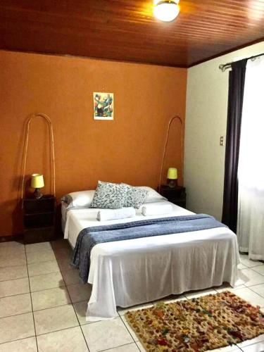 Casa Bambu Tropical in Alajuela Casa Bambu Tropical in Alajuela