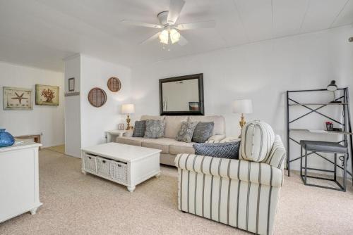 Gullway Villas 408 Unit 204 condo near Jonah & The Whale Seafood Gullway Villas 408 Unit 204 condo near Jonah & The Whale Seafood
