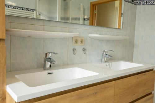 Blauwe Hoeve Luxe, ruimte, privacy en rust in Retranchement Blauwe Hoeve Luxe, ruimte, privacy en rust in Retranchement