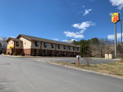 Экстерьер, Super 8 By Wyndham Tilton/Lake Winnipesaukee in Тилтон Экстерьер, Super 8 By Wyndham Tilton/Lake Winnipesaukee in Тилтон