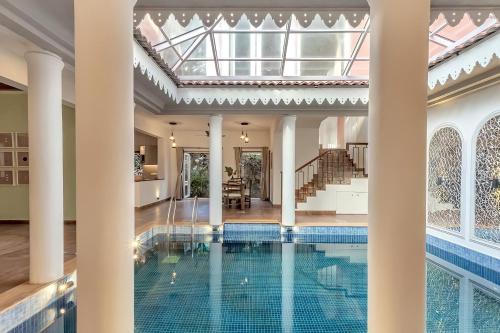 Swimming pool, Luxury 4-bedroom Villa with Private Swimming Pool, Siolim, Goa in Mapusa Swimming pool, Luxury 4-bedroom Villa with Private Swimming Pool, Siolim, Goa in Mapusa