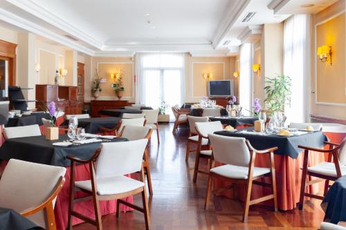 Restaurant, Hotel Hoyuela in Santander Restaurant, Hotel Hoyuela in Santander
