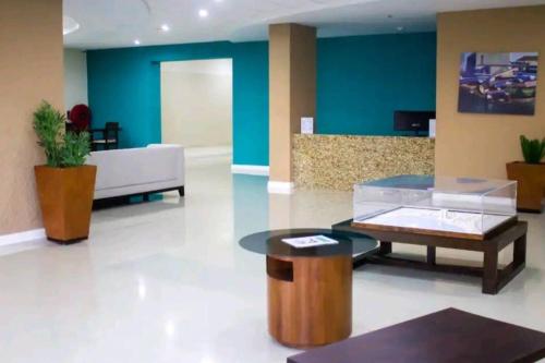 Ornella Villa - 2-Br Apartment - Pool - Parking in Portmore Ornella Villa - 2-Br Apartment - Pool - Parking in Portmore