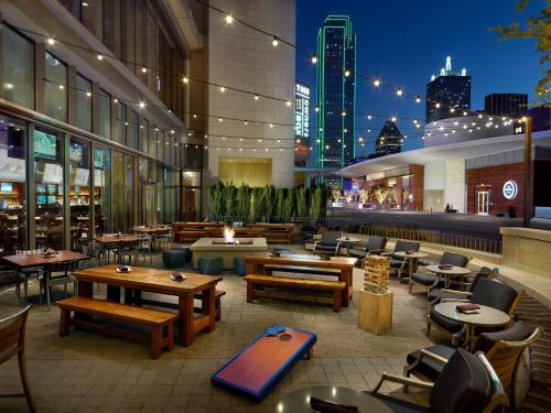 Restaurant, Omni Dallas Hotel near Dallas Convention Center Restaurant, Omni Dallas Hotel near Dallas Convention Center