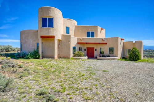 Southwest Stunner in Ranchos De Taos Southwest Stunner in Ranchos De Taos