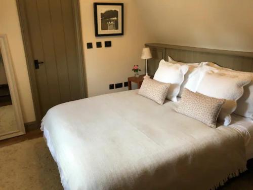 Charming, thatched guest house in the Cotswolds in Shutford Charming, thatched guest house in the Cotswolds in Shutford