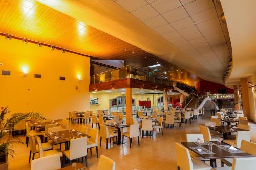 Εστιατόριο, Heliconia Park Port Harcourt Hotel and Suites in Πορτ Χάρκορτ Εστιατόριο, Heliconia Park Port Harcourt Hotel and Suites in Πορτ Χάρκορτ