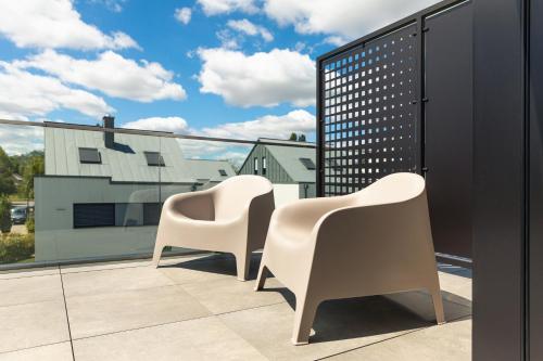 Балкон, En Suite bedrooms at Reckenthal House by Rentaroo in Штрассе Балкон, En Suite bedrooms at Reckenthal House by Rentaroo in Штрассе