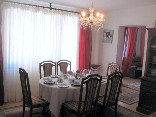 Wisteria in تيفات Wisteria in تيفات