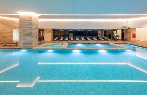 Piscina, Neuchatel Polanco by RentinBA near Acuario Inbursa Piscina, Neuchatel Polanco by RentinBA near Acuario Inbursa