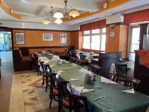 Tisza Alfa Hotel in Szeged Tisza Alfa Hotel in Szeged