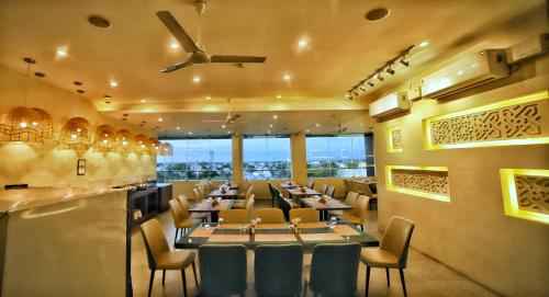 餐廳, 珊瑚公寓 (Coral Residency) in 拉馬納塔普拉姆 餐廳, 珊瑚公寓 (Coral Residency) in 拉馬納塔普拉姆