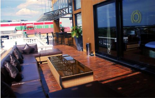 Terraza/balcón, Angeles Beach Club Hotel (ABC Hotel) in Angeles / Clark Terraza/balcón, Angeles Beach Club Hotel (ABC Hotel) in Angeles / Clark