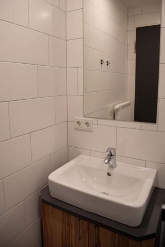 Bathroom, Gasthof zur Post in Hunding (Bavaria) Bathroom, Gasthof zur Post in Hunding (Bavaria)