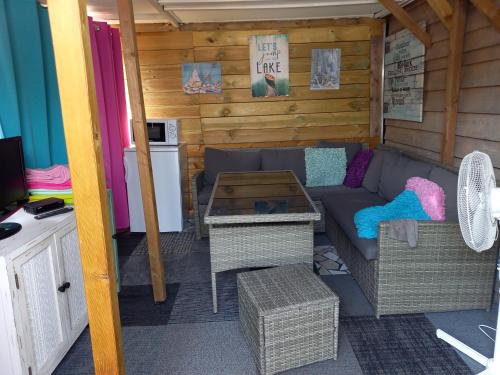 Pipowagen/chalet de oude rijn in Woerden Pipowagen/chalet de oude rijn in Woerden