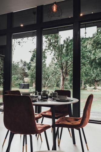 Dūņu Krogs (Dunu Krogs) in Kadaga Dūņu Krogs (Dunu Krogs) in Kadaga